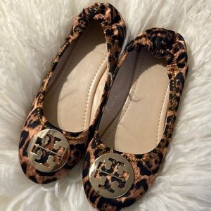 Like new Tory Burch leopard shoes. Size 6.5 Fun flats that scream Tory Burch.